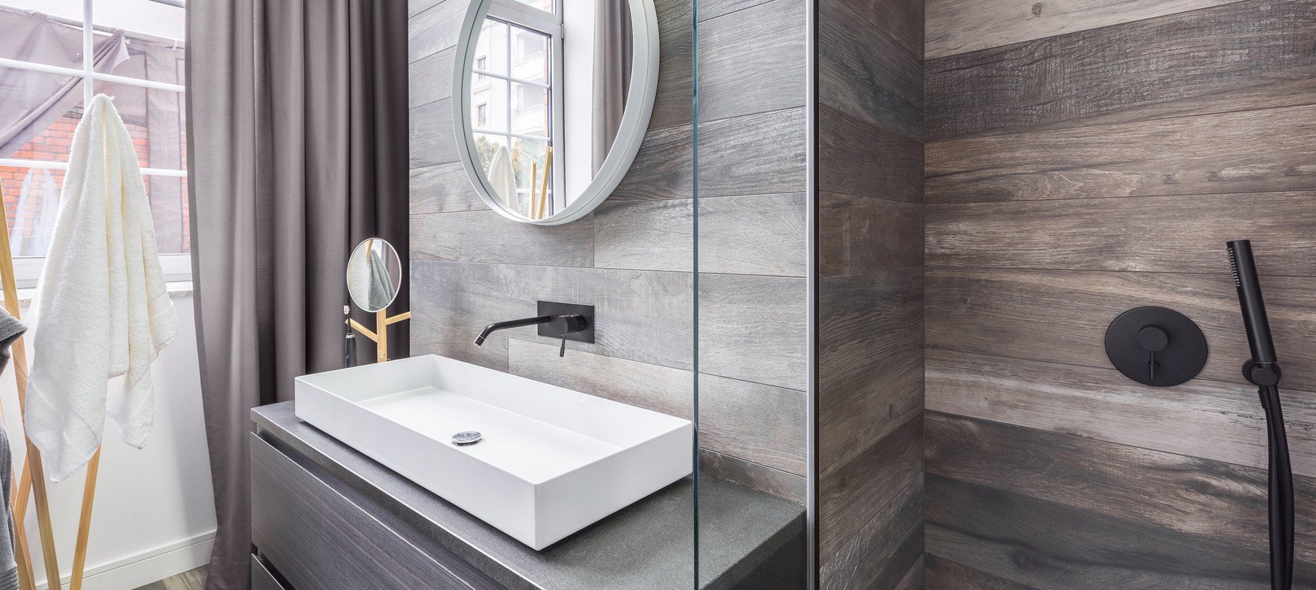 Tiles/Wet Wall Panels