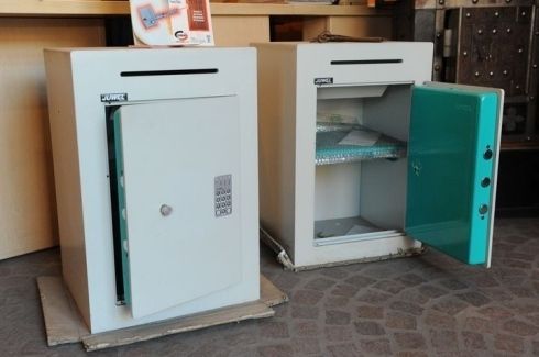 Cassette di sicurezza in vendita