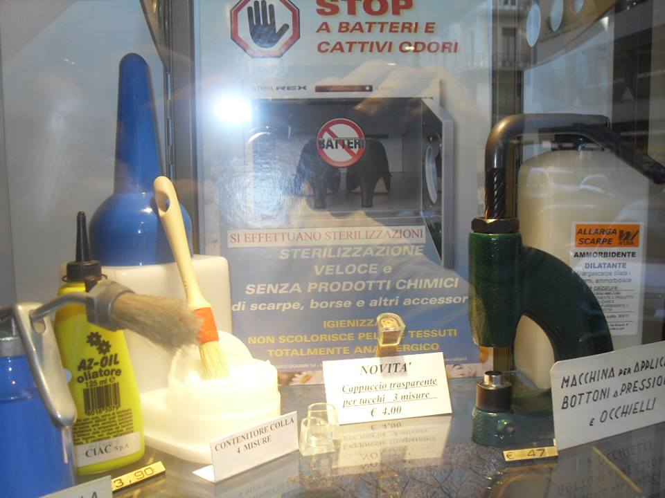 contenitore per colla