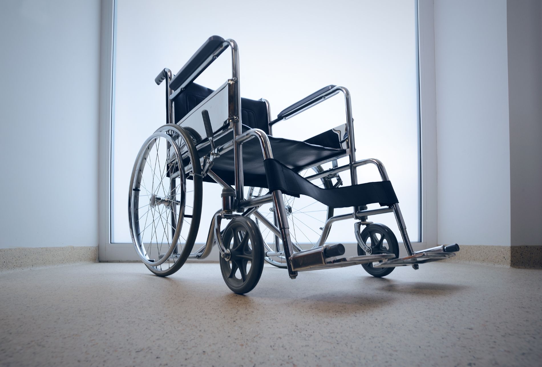 carrozzina ausilio per disabili
