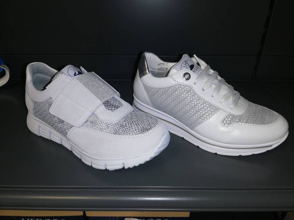 Scarpe con plantare