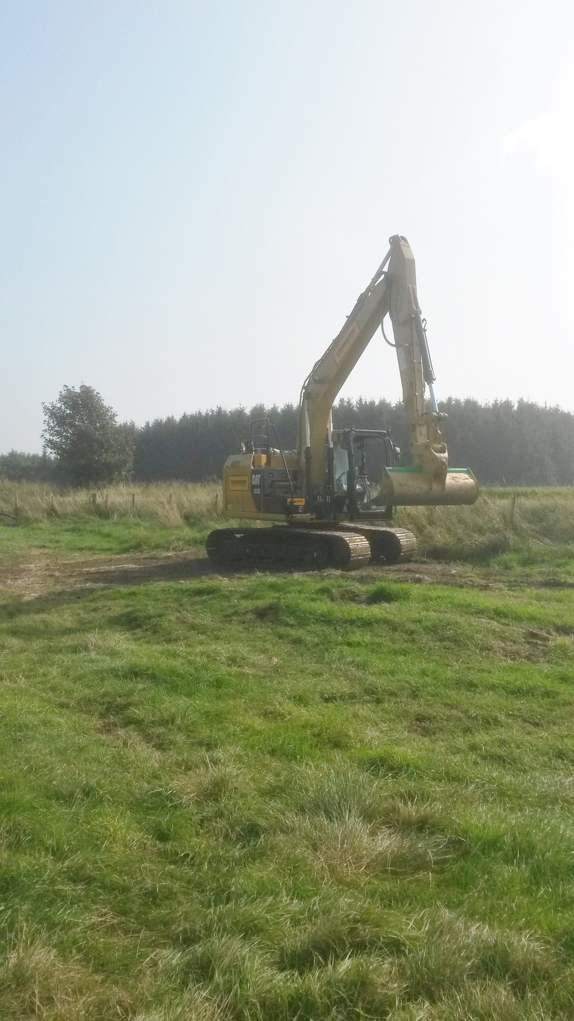 digger hire 6