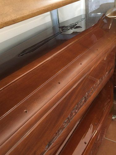 cofano funebre in legno
