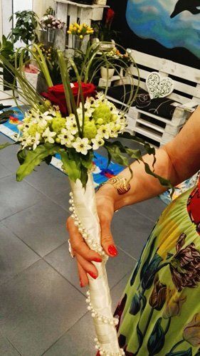 mazzo di fiori a stelo lungo