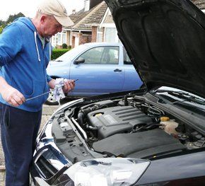 car-servicing-corby-northamptonshire-k-moore-mobile-vehicle-engineer2 car-servicing-corby-northamptonshire-k-moore-mobile-vehicle-engineer2