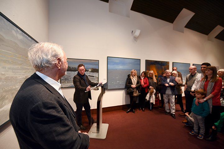 Artist Michael Clark RSW introducing Tom Craig to the audience