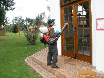 Bug Off Fumiclean desinsectación