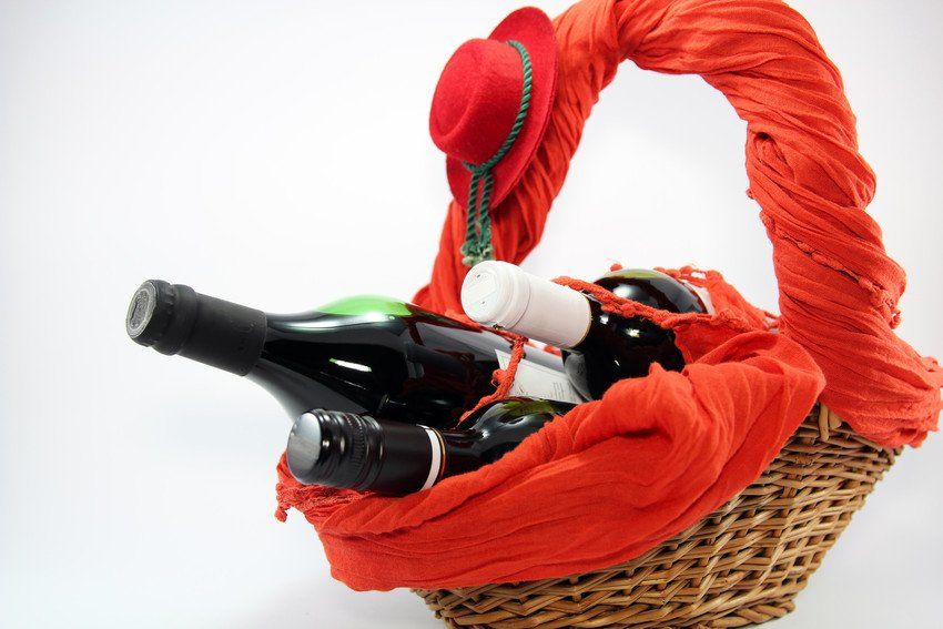 SEASONAL GOODS