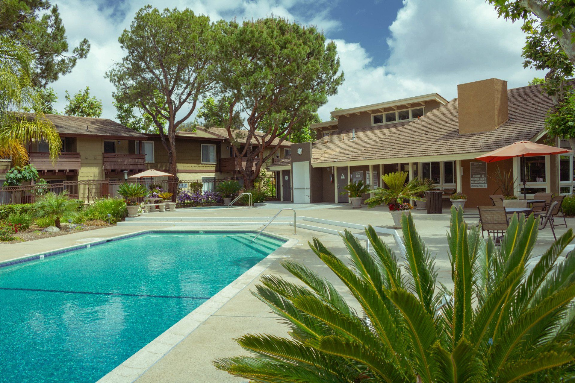 Pool | Canyon Woods Apartments