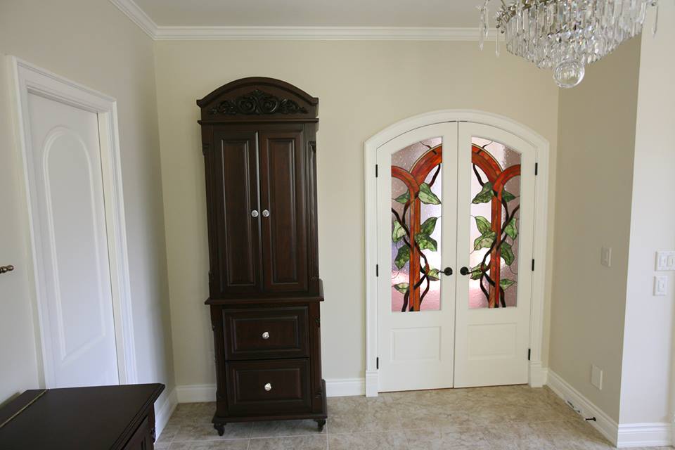 custom hutch