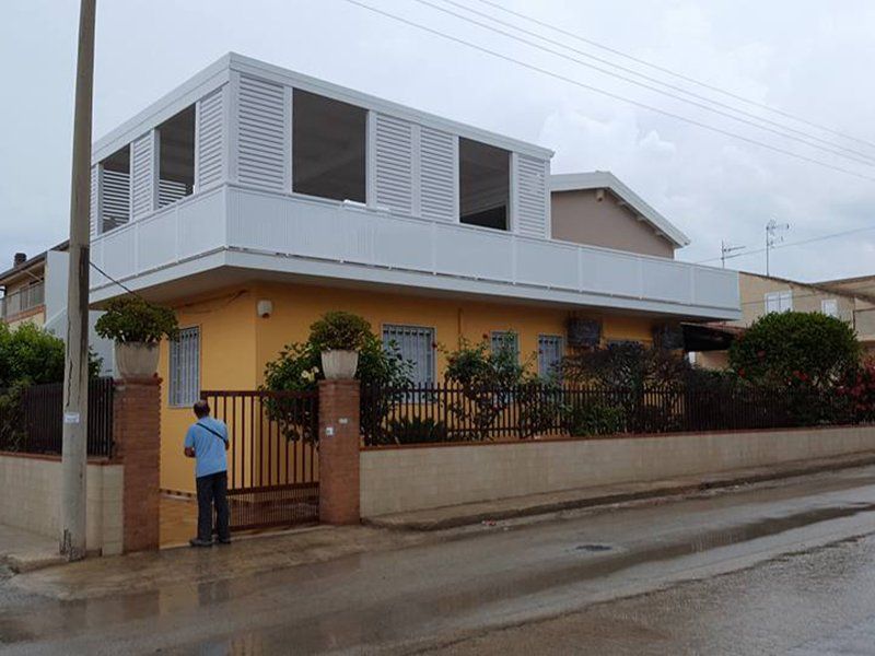 tettoia villino