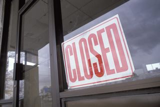 Closed Sign — Livonia, MI — Livonia Trophy & Screenprinting Closed Sign — Livonia, MI — Livonia Trophy & Screenprinting