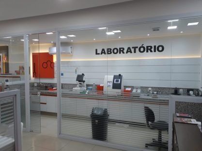 Laboratório na  Ótica Indaiá