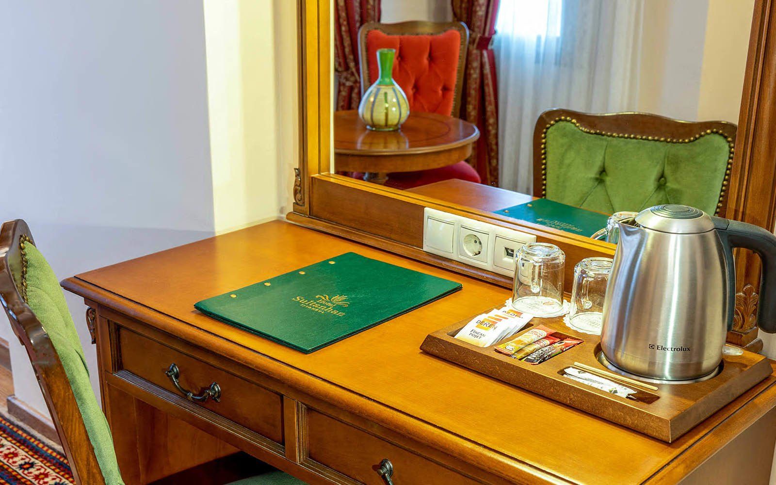 Sultanhan Hotel İstanbul , Deluxe Triple Room