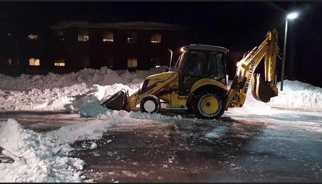 Residential Snow Removal — Wilmington, DE — Asphalt King Sealcoating & Paving LLC Residential Snow Removal — Wilmington, DE — Asphalt King Sealcoating & Paving LLC