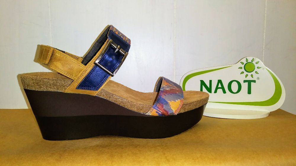 tan sandal