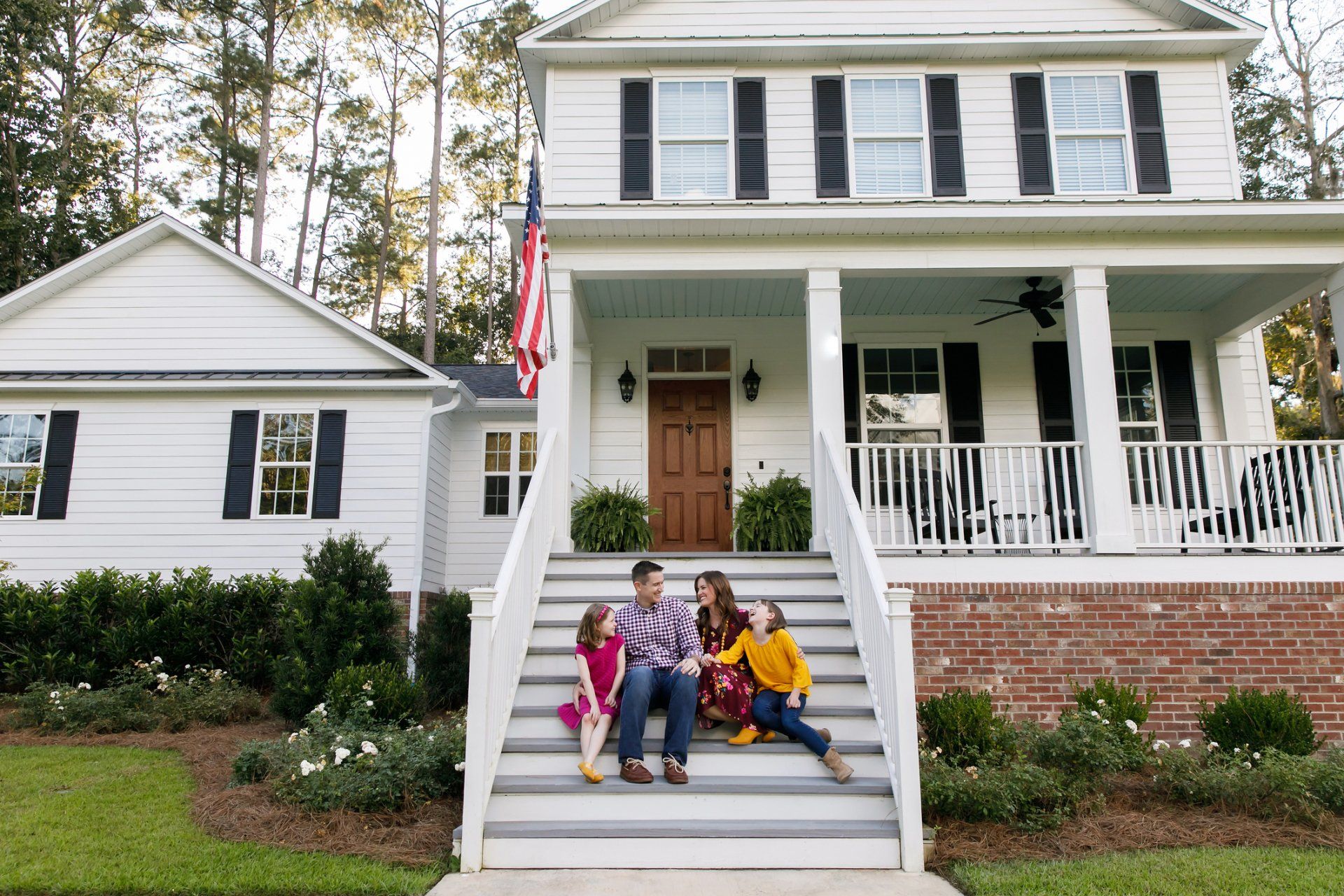Happy Family — Cullman, AL — The Thompson Law Firm Happy Family — Cullman, AL — The Thompson Law Firm