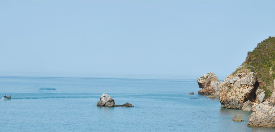 glimpse of the sea