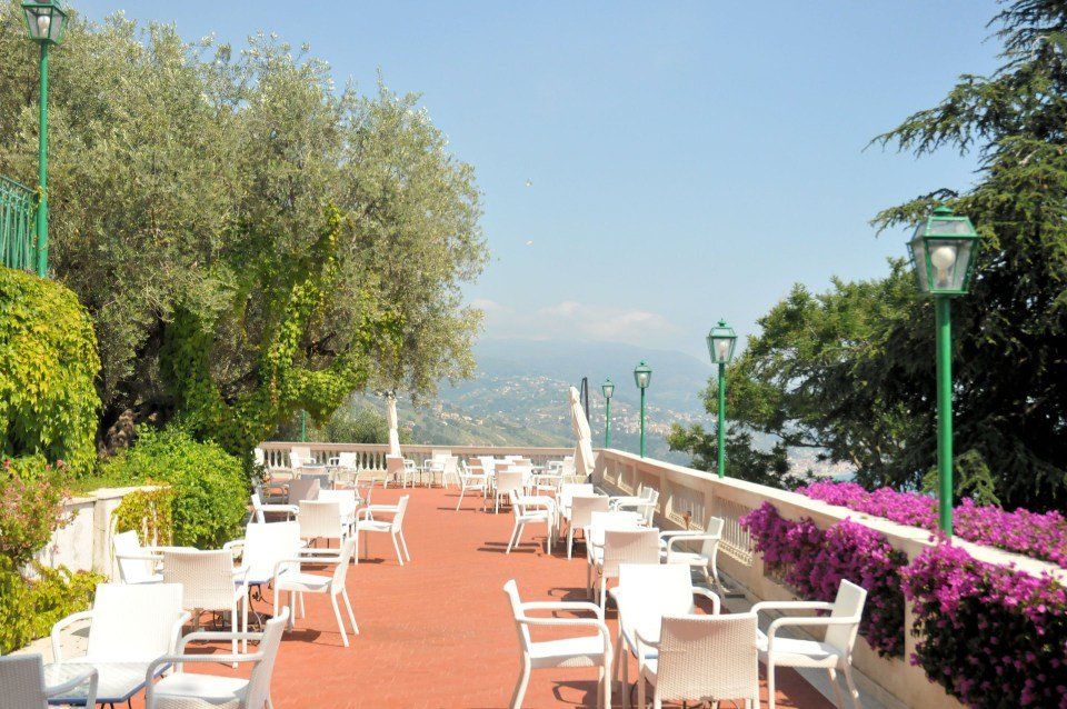 terrazza sul mare