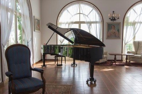 hotel with piano