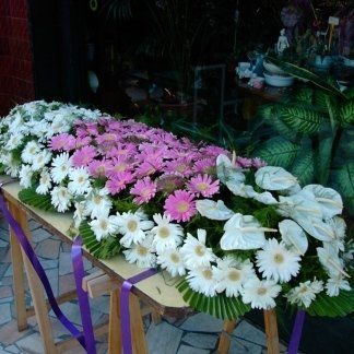 allestimento per cofano funebre