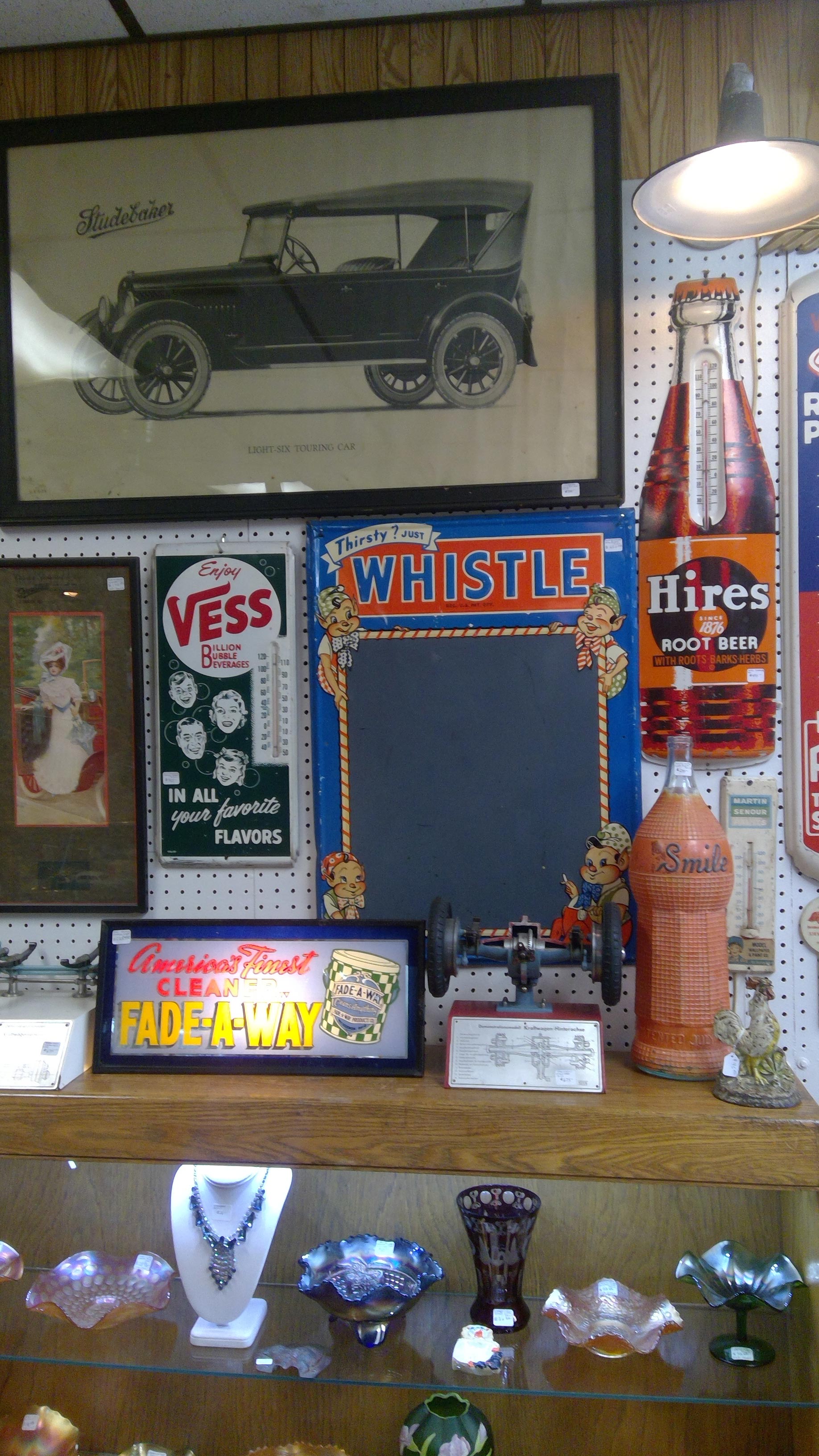 Vintage Frame — Peoria, IL — Anne's Anteex