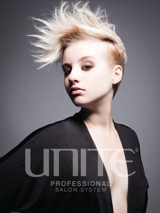 Professional Salon System — Beauty Salon in Webster, TX Professional Salon System — Beauty Salon in Webster, TX
