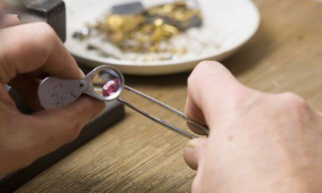 Examining diamonds