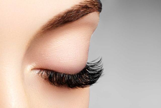 Wimperextensions Russian Volume