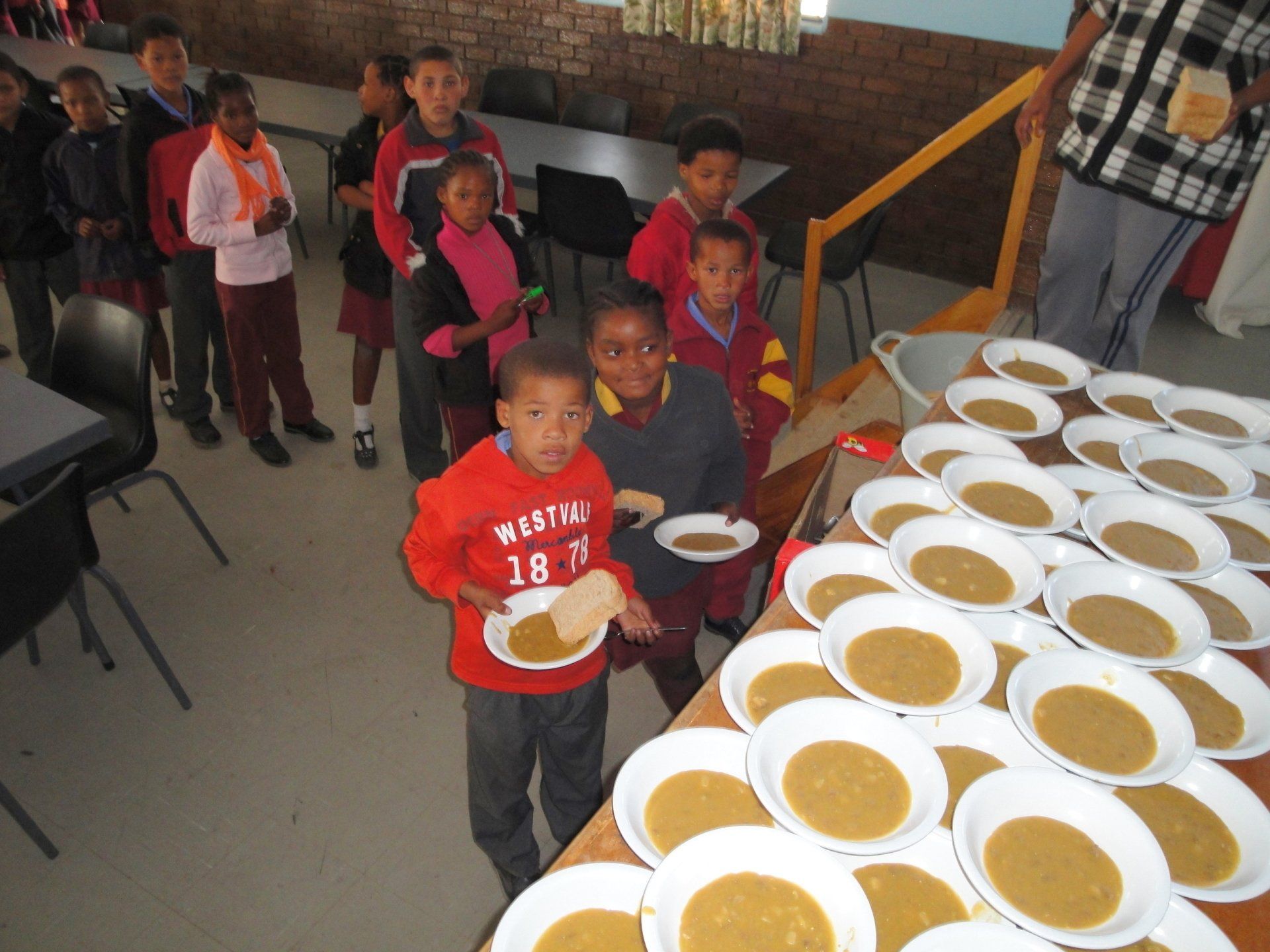 Warme lunch op Friersdale school