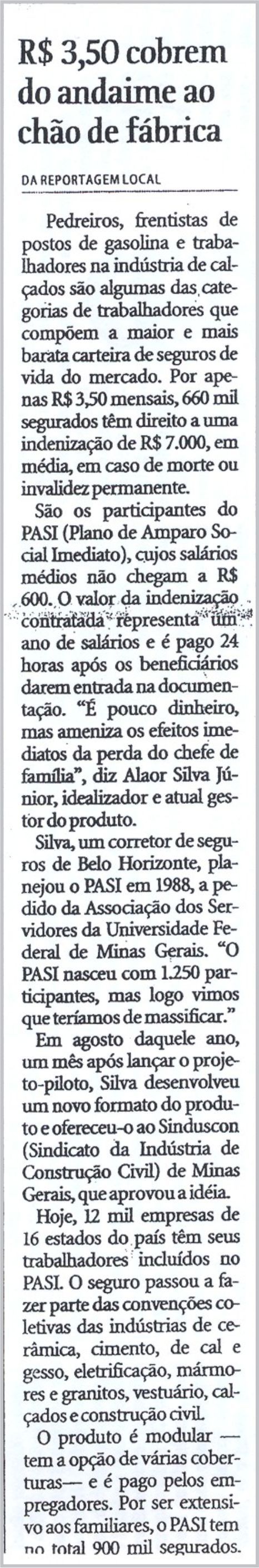 Um close de um pedaço de papel com muito texto.