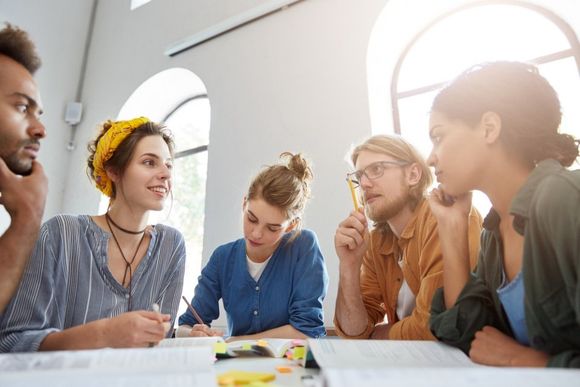 gruppo di studio di lingua inglese