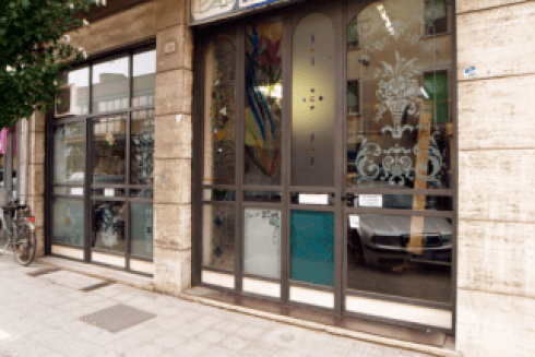 Vetrata commerciale allargata