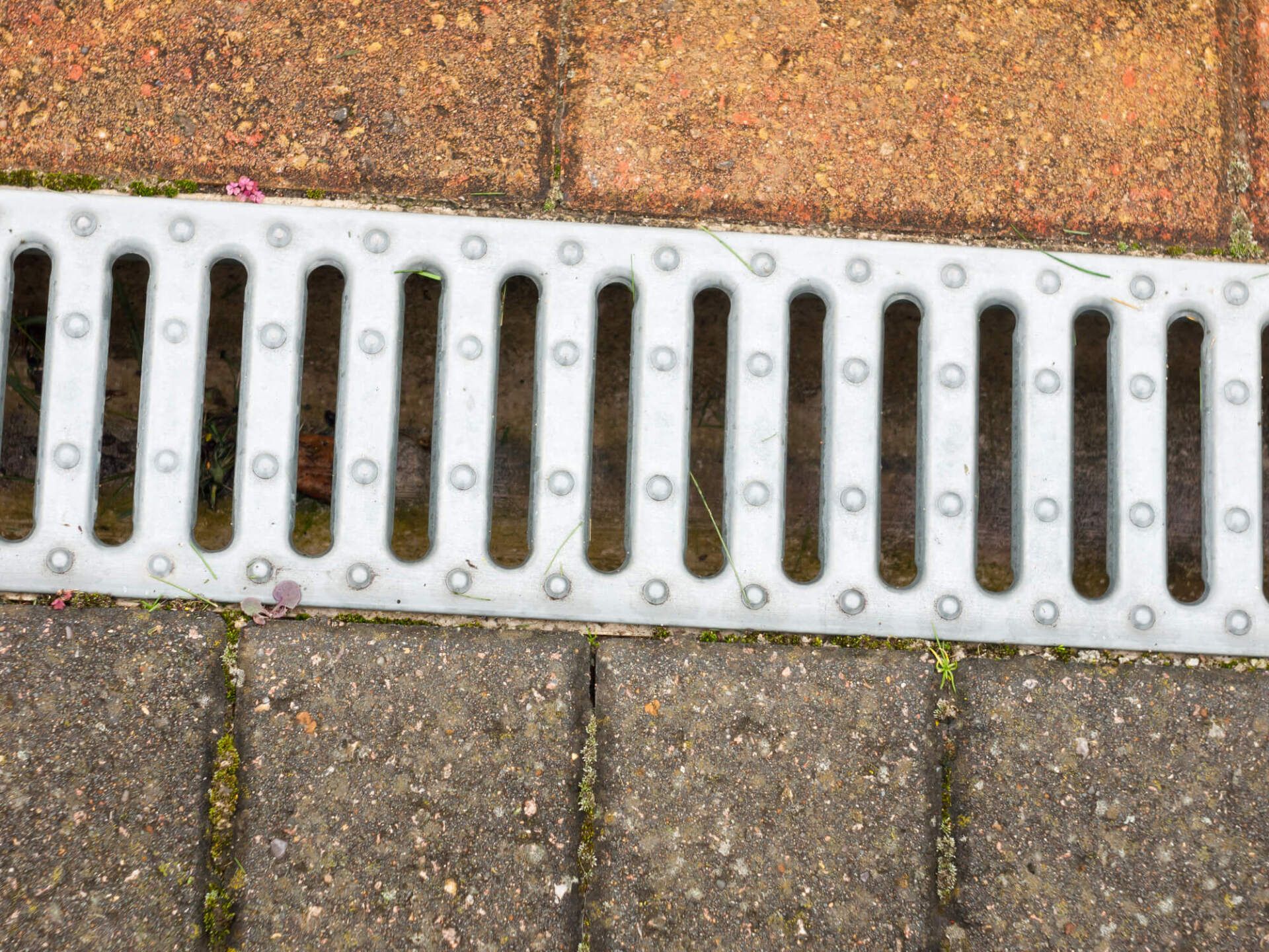 Metal Grate — Melbourne, FL — Eau Gallie Wholesale Nursery Inc.