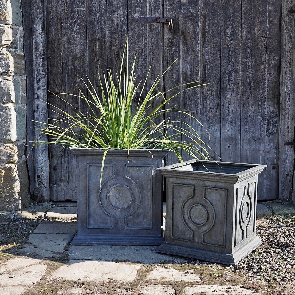 Belgian Circle Planters in Large and Medium