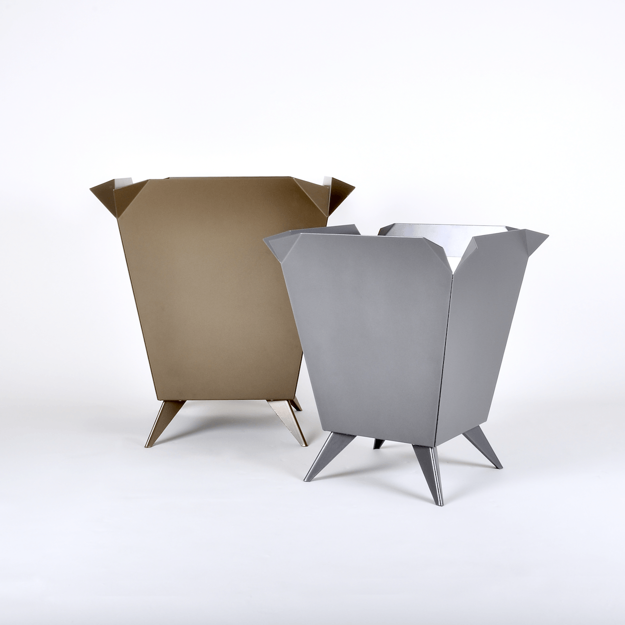 Wing Planters in Medium and Small