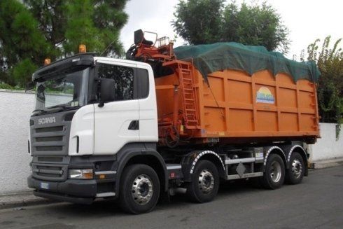 Camion per servizi ambientali