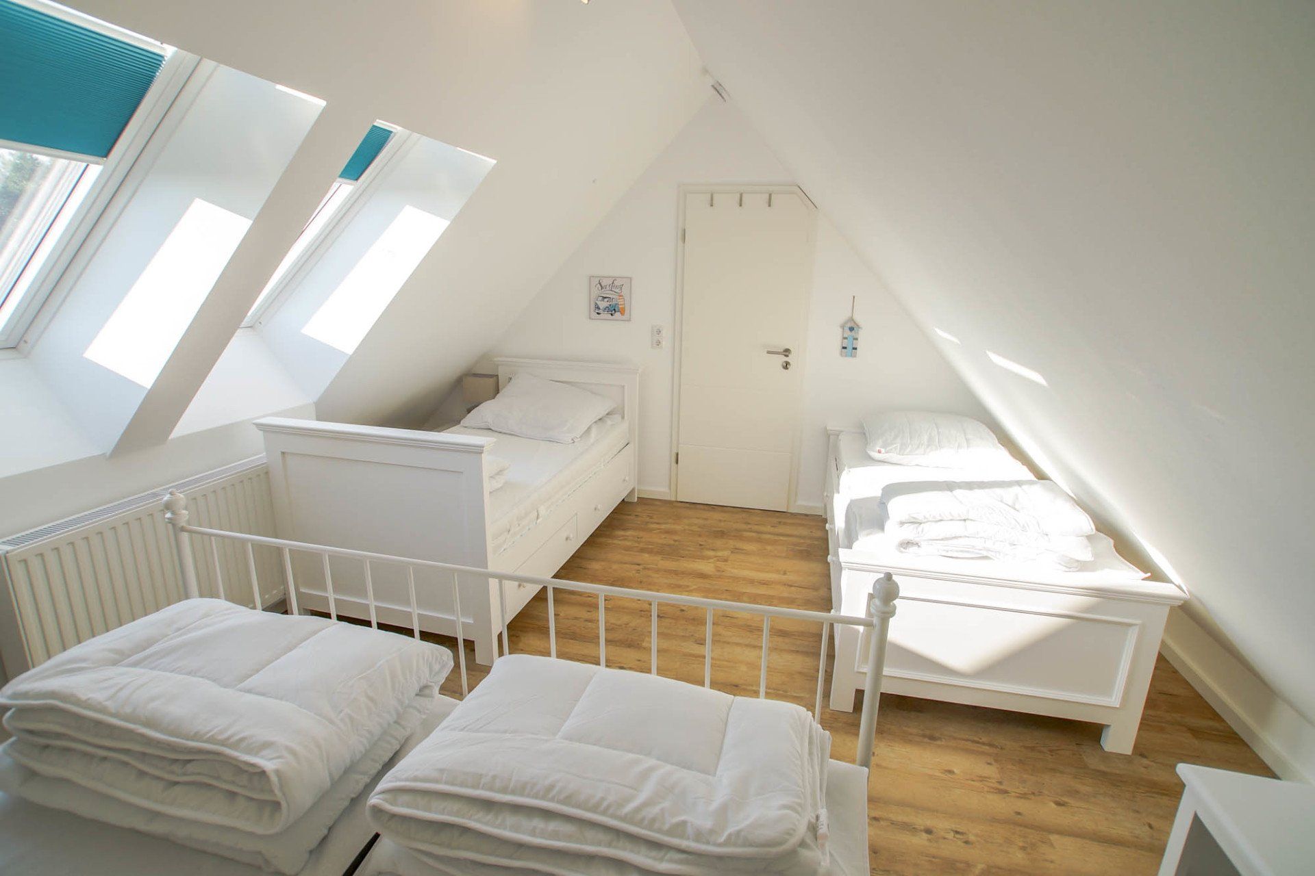 Schlafzimmer in Ferienwohnung 8 (weitere Ansicht).