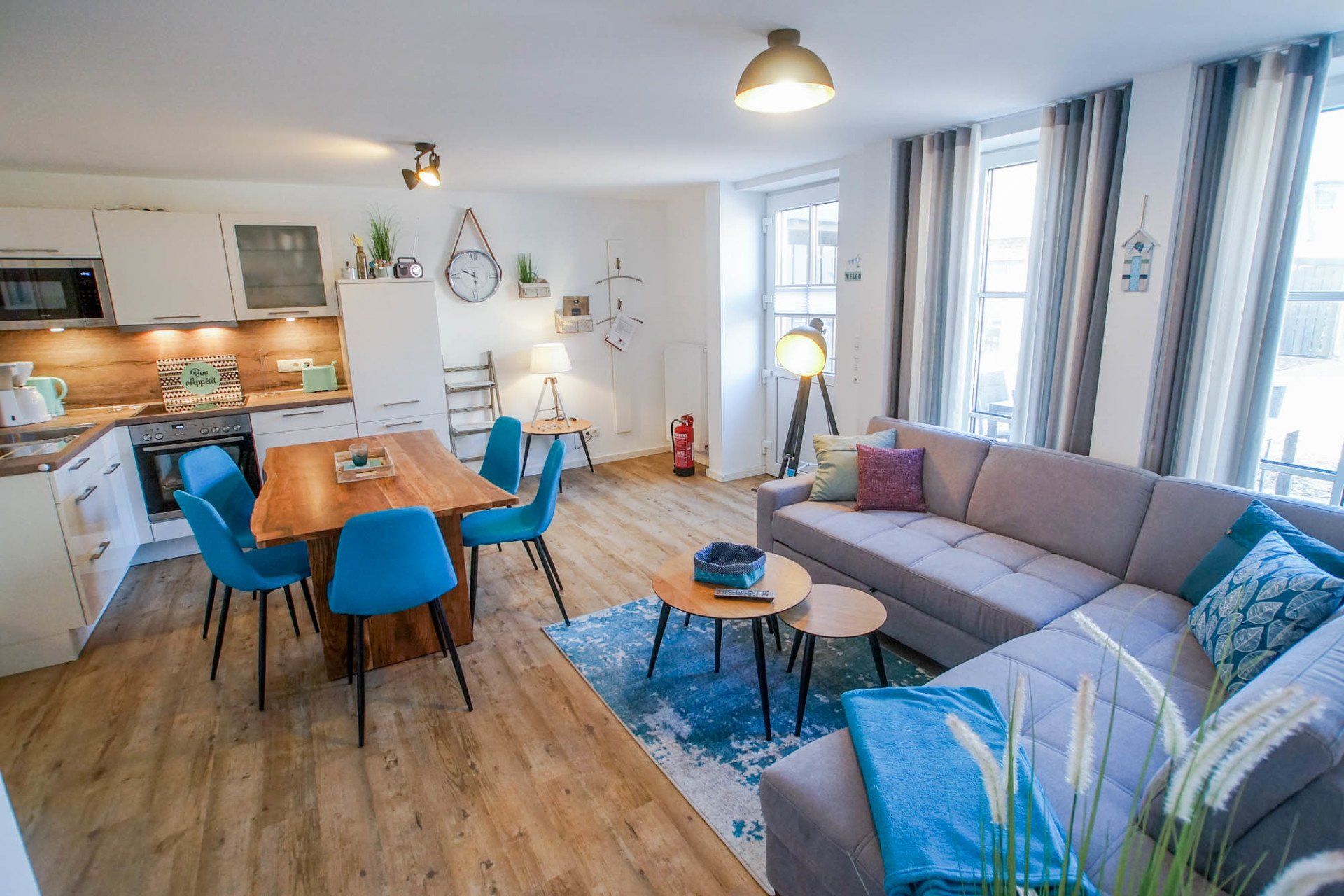 Wohn-/Essbereich mit Küche in Ferienwohnung 5.
