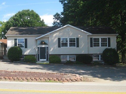 Raised Ranch — Cape Cod in Mercer, PA