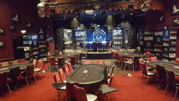 cardroomdirect-live-stream
