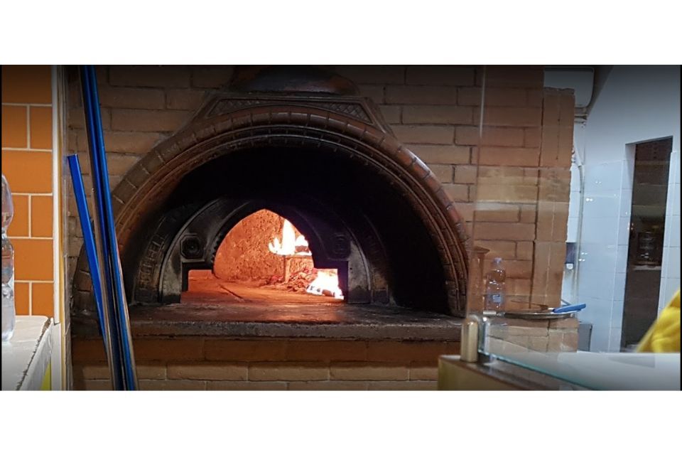 forno a legna per la cottura delle pizze