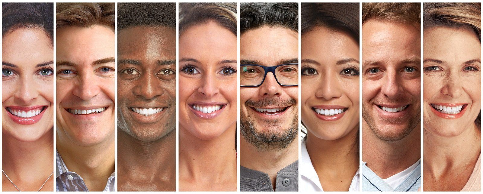 Primo piano di  persone sorridenti