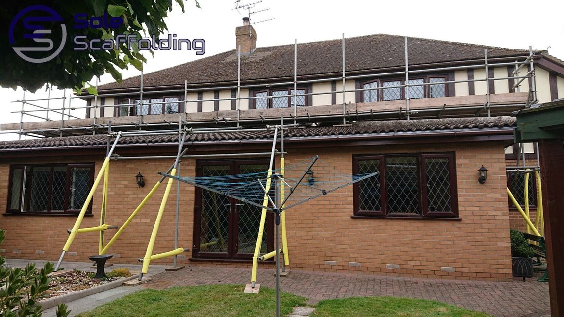 sole scaffolding - scaffold for painting external of a house in Soham