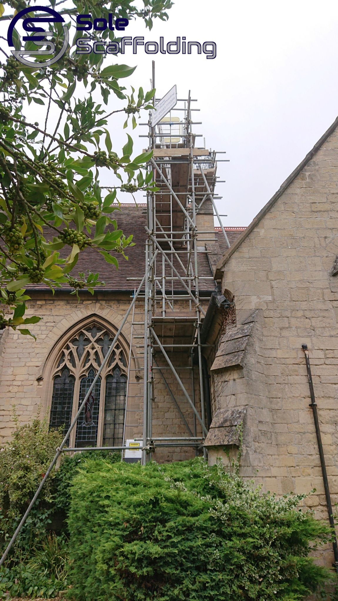 sole scaffolding - chimney scaffold for flue install in Ely