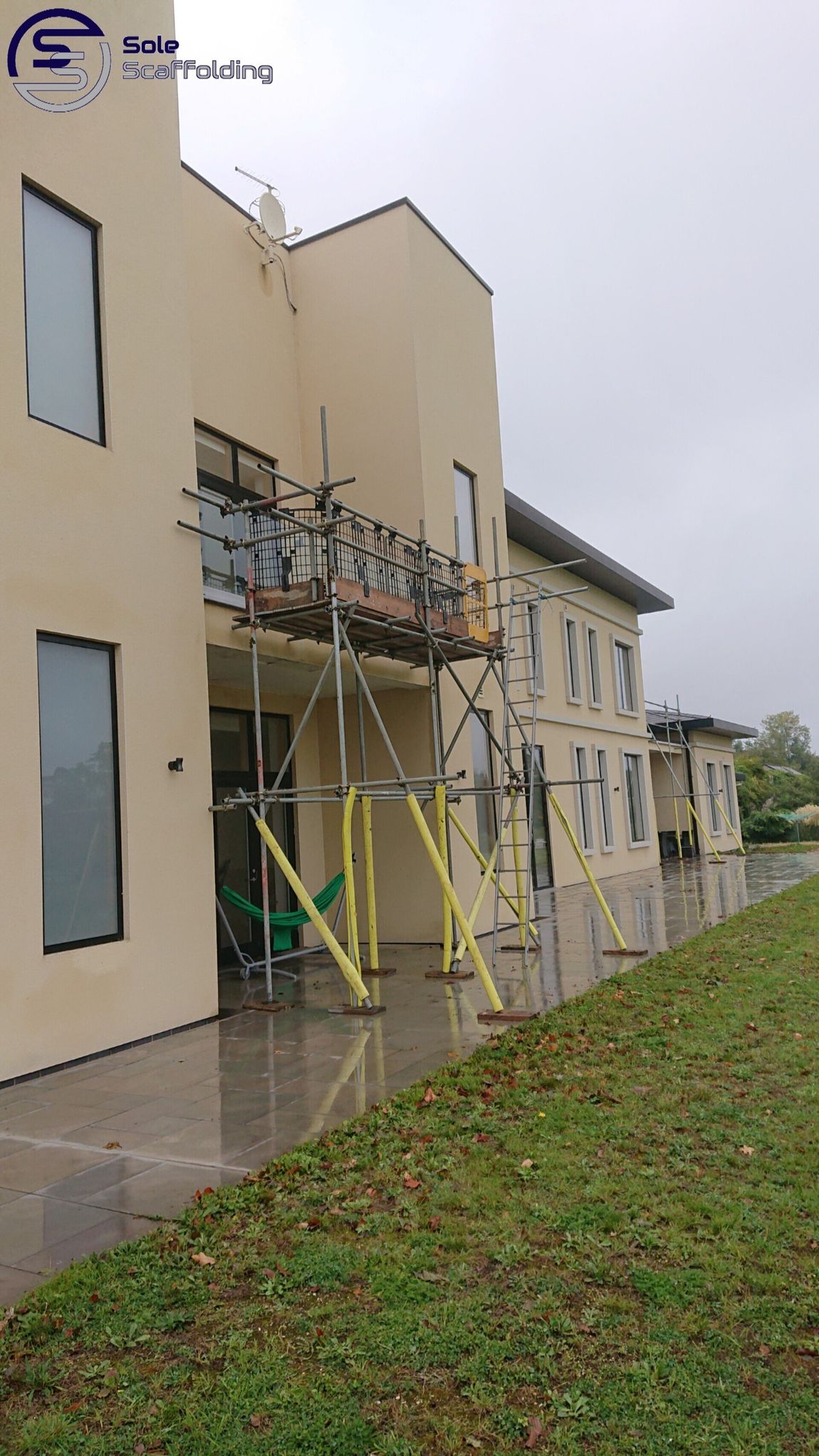 sole scaffolding - scaffold for flat roof repair in Fordham