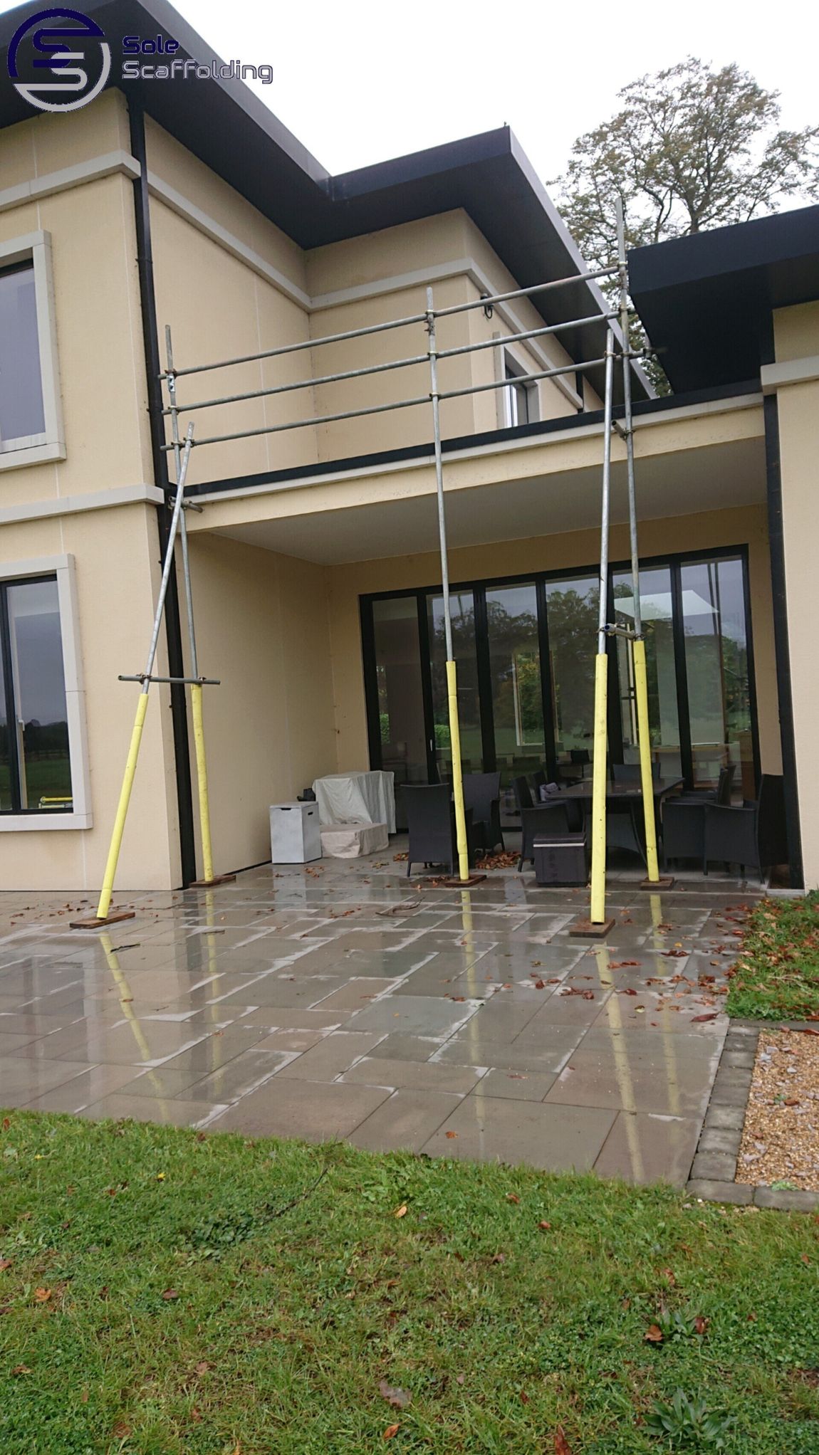 sole scaffolding - scaffold for flat roof repair in Fordham