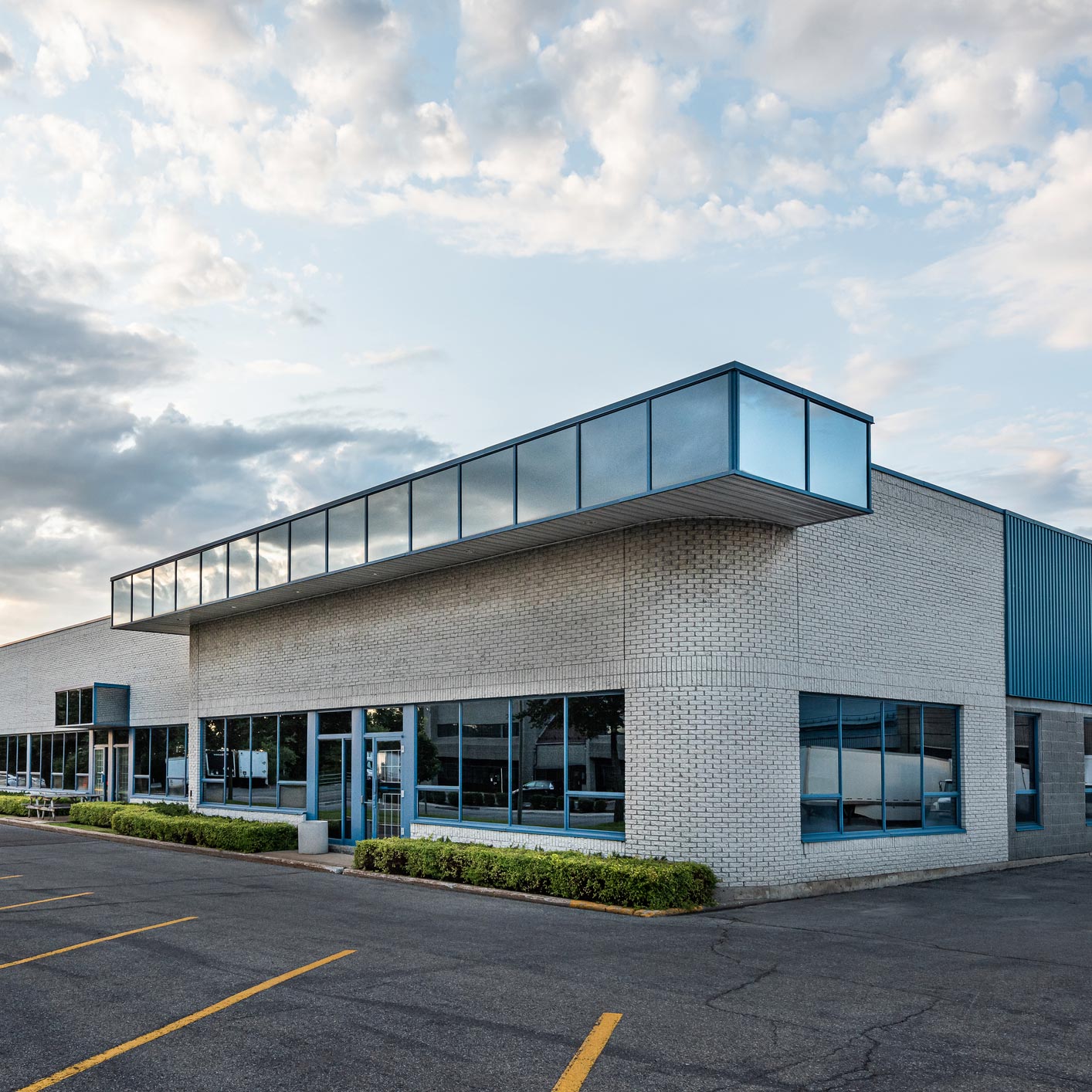Commercian Building — Racine, WI — Cleanco