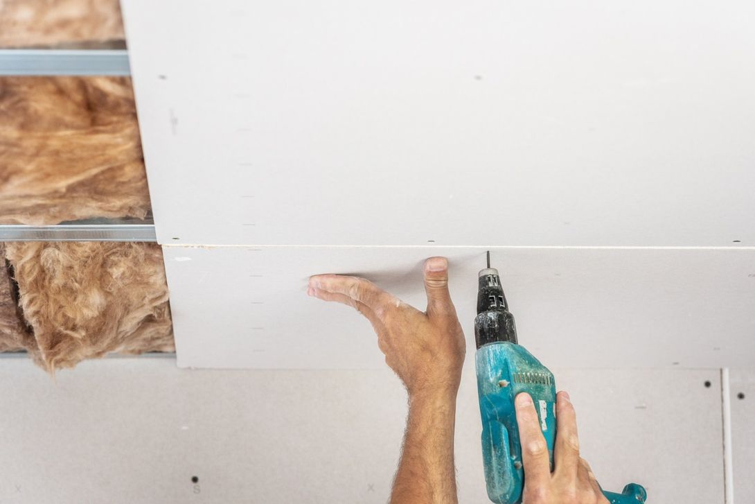 Realizzazione di un soffitto in cartongesso