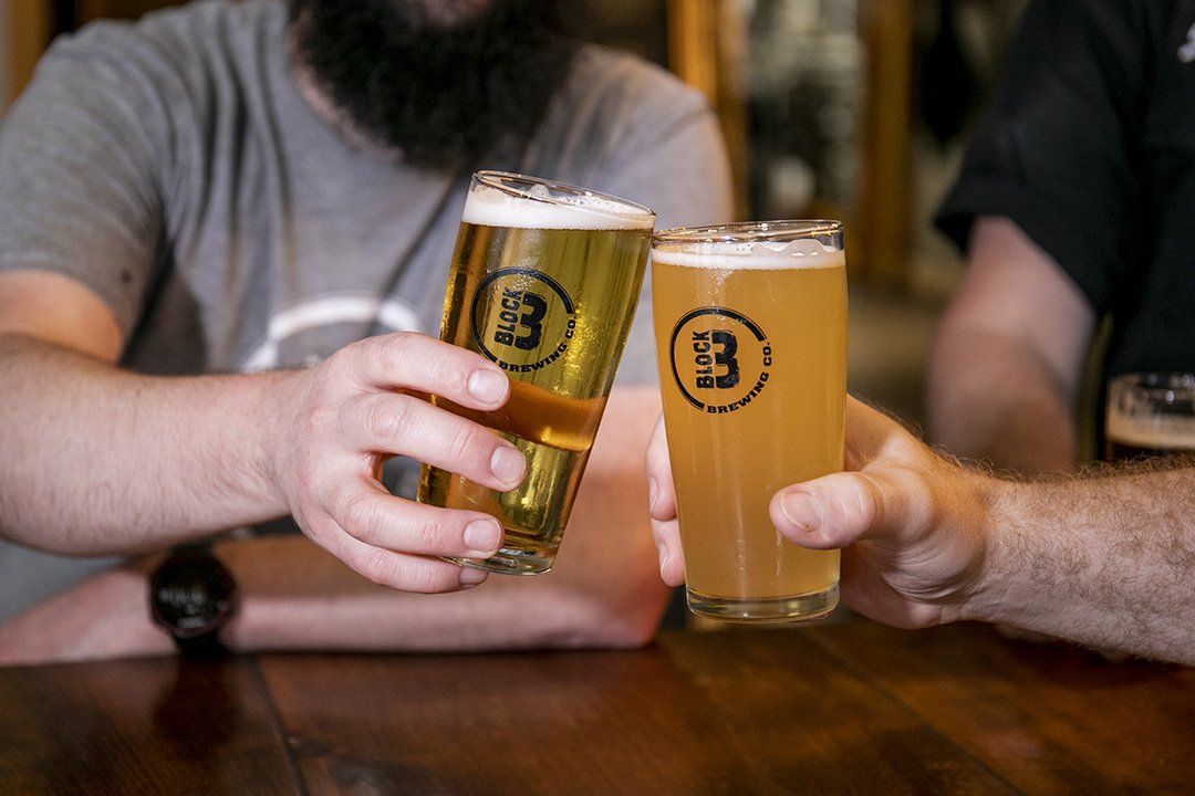 commercial photography photographer photos business branding marketing  portrait candid styled photoshoot beer